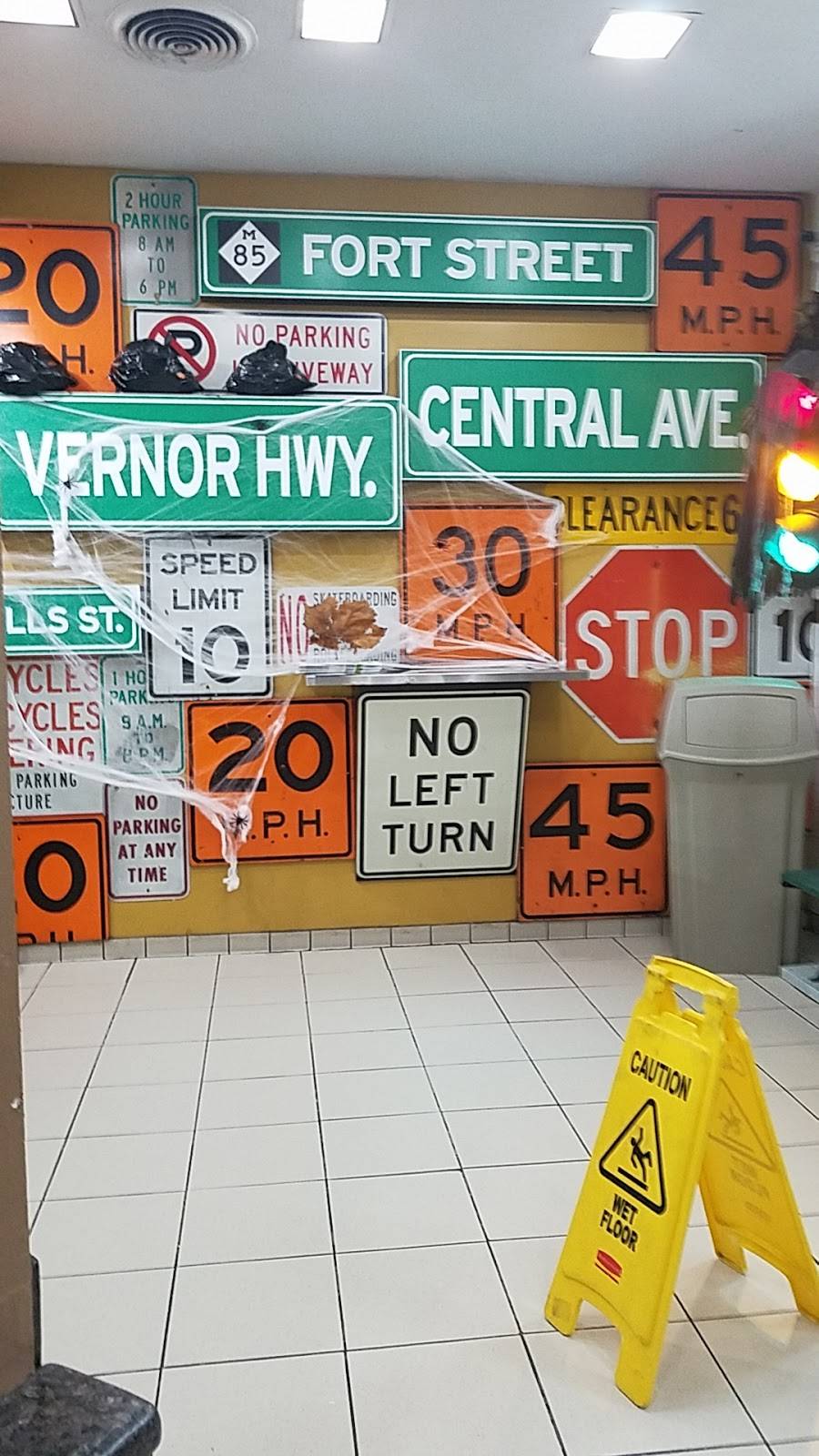 Pauls Pizza | meal delivery | 7635 Vernor Hwy, Detroit, MI 48209, USA | 3138431444 OR +1 313-843-1444