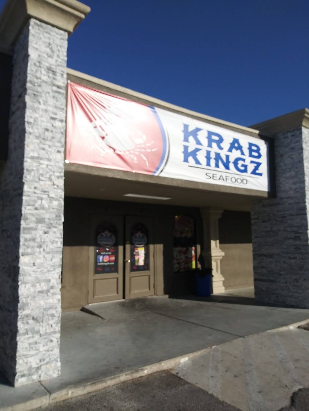 Krab Kingz Seafood | restaurant | 4180 S Jones Blvd #1-2, Las Vegas, NV 89103, USA | 7025186951 OR +1 702-518-6951