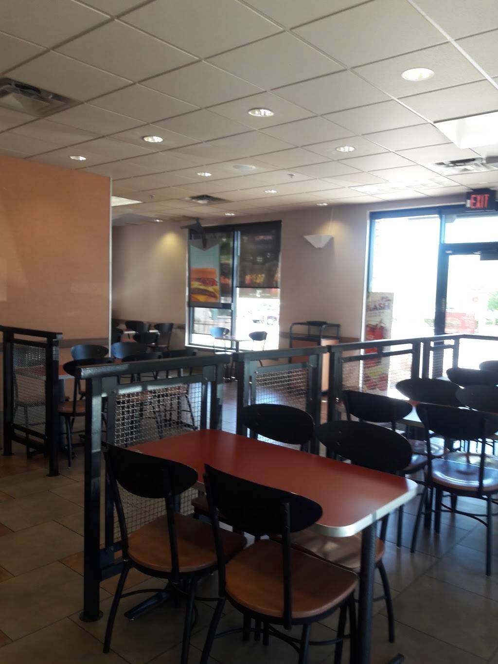 Jack in the Box | restaurant | 2420 E Beardsley Rd, Phoenix, AZ 85050, USA | 6024854030 OR +1 602-485-4030