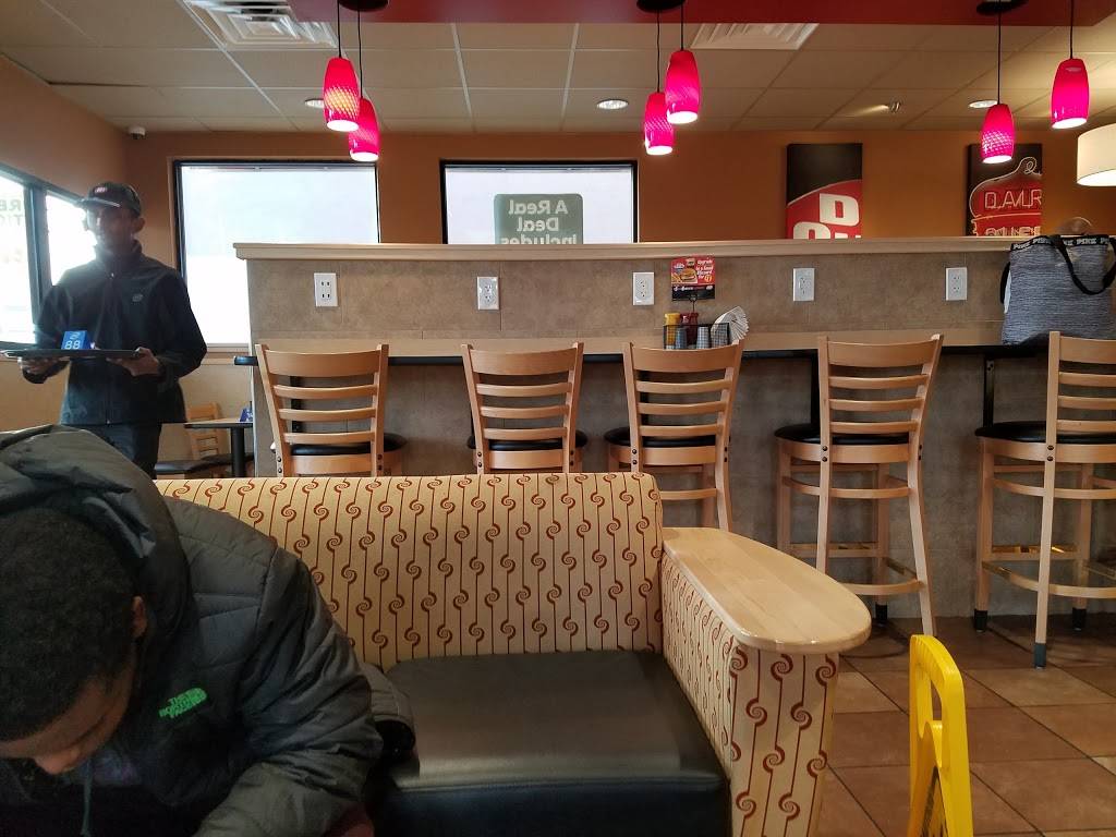 Dairy Queen Grill & Chill | restaurant | 2005 Forest Ave, Staten Island, NY 10303, USA | 7187200777 OR +1 718-720-0777