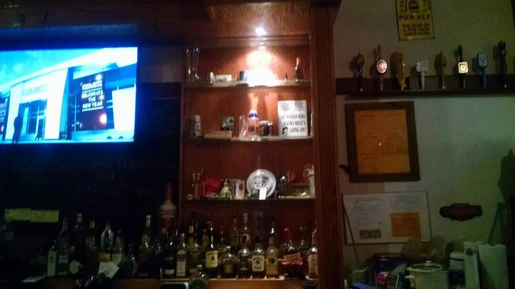 Jury Room Bar & Grill | restaurant | 20 S Wisconsin St, Elkhorn, WI 53121, USA | 2627238021 OR +1 262-723-8021