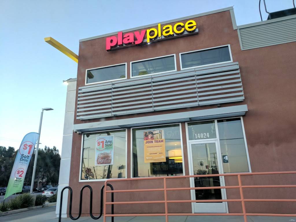 McDonalds | cafe | 14024 Osborne St, Pacoima, CA 91331, USA | 8188949040 OR +1 818-894-9040