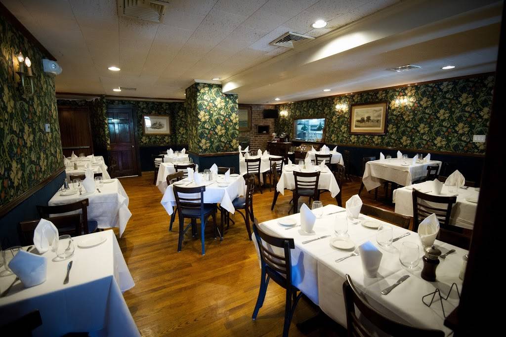 Coach Grill & Tavern | restaurant | 22 Pine Hollow Rd, Oyster Bay, NY 11771, USA | 5166240900 OR +1 516-624-0900