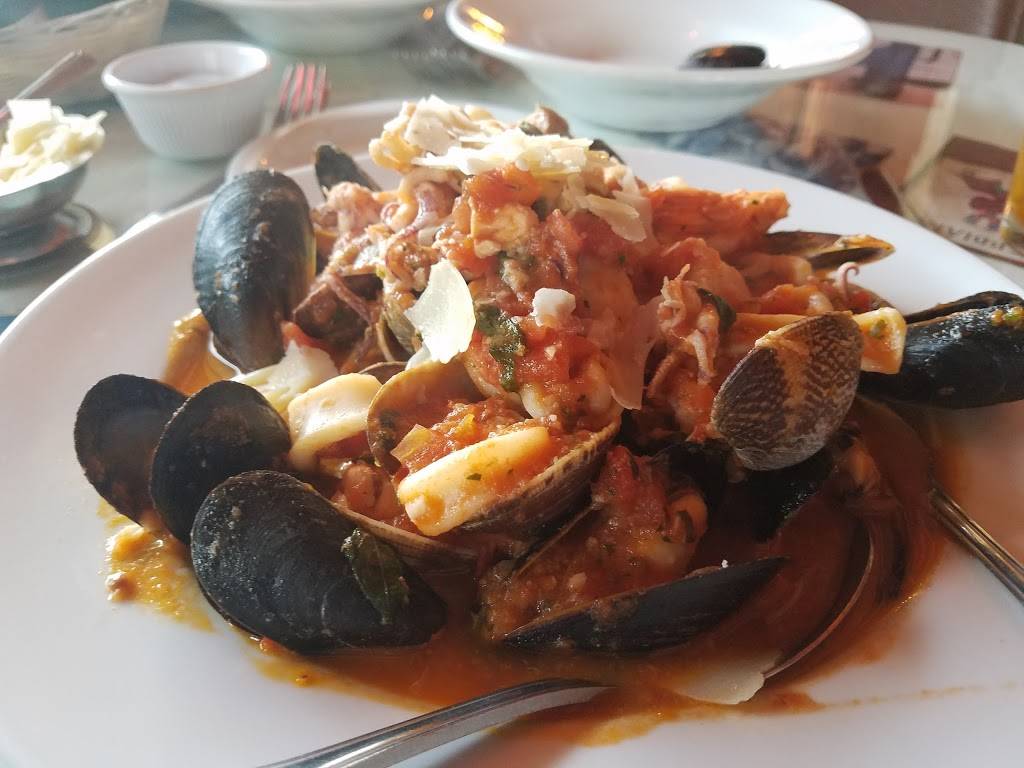 La Piazza | Ristorante Italiano | restaurant | 1600 E Tulare Ave, Tulare, CA 93274, USA | 5596879833 OR +1 559-687-9833