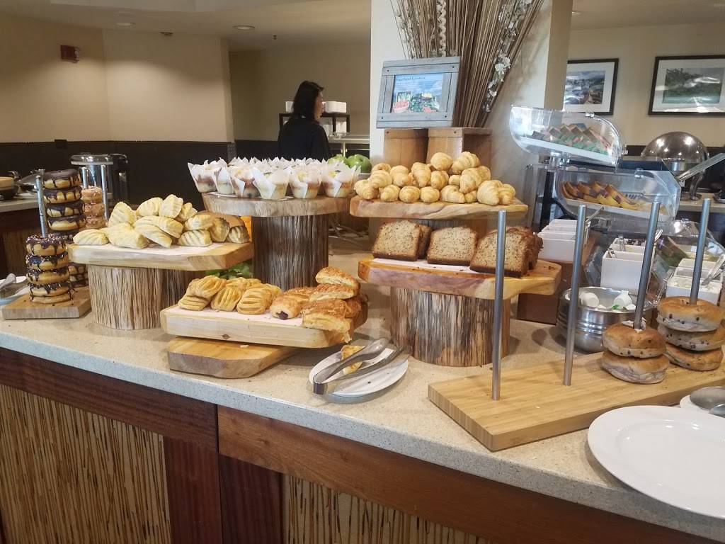 Rainbow Lanai | restaurant | Hilton Hawaiian Village (Rainbow Tower, 2005 Kalia Rd, Honolulu, HI 96815, USA | 8089494321 OR +1 808-949-4321