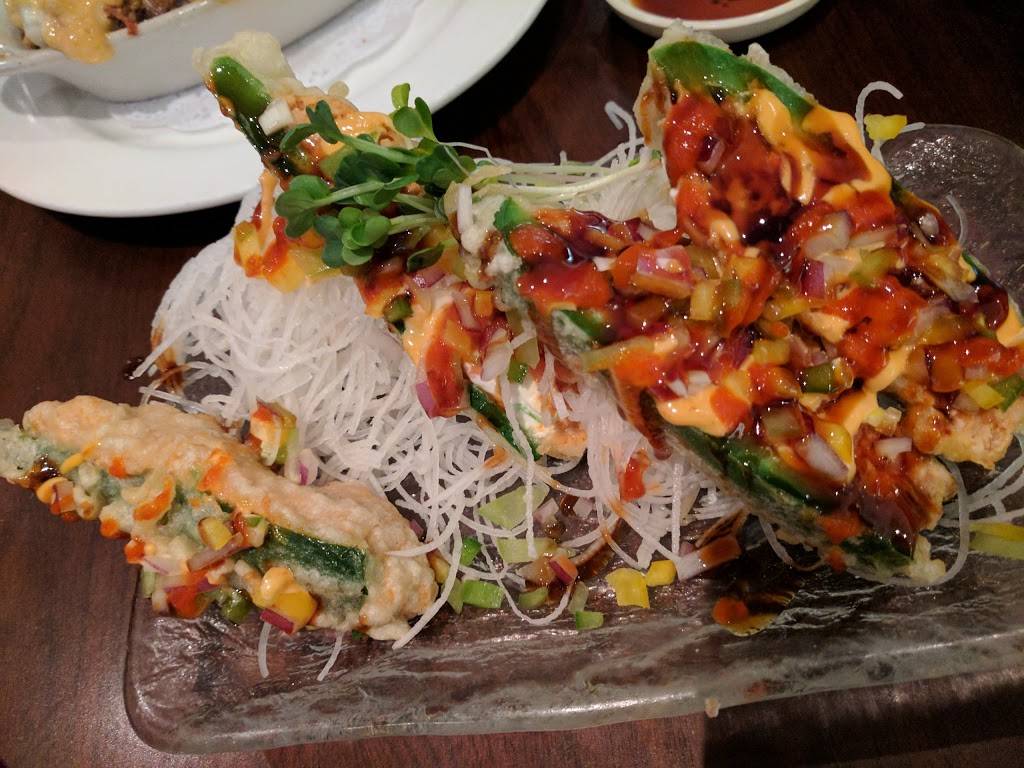 Sushi Ken | restaurant | 7, 4206 E Chandler Blvd, Phoenix, AZ 85048, USA | 4807067060 OR +1 480-706-7060