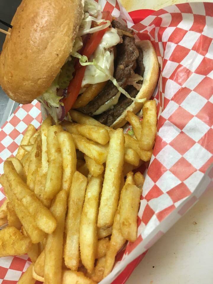 Xpress Pizza and Subs | restaurant | 12647 N 56th St, Tampa, FL 33617, USA | 8136050780 OR +1 813-605-0780