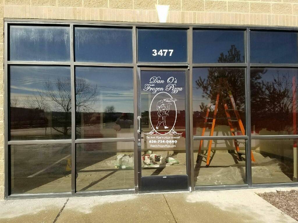 Dan Os Pizza | restaurant | 3477 New Town Blvd, St Charles, MO 63301, USA | 6367243266 OR +1 636-724-3266