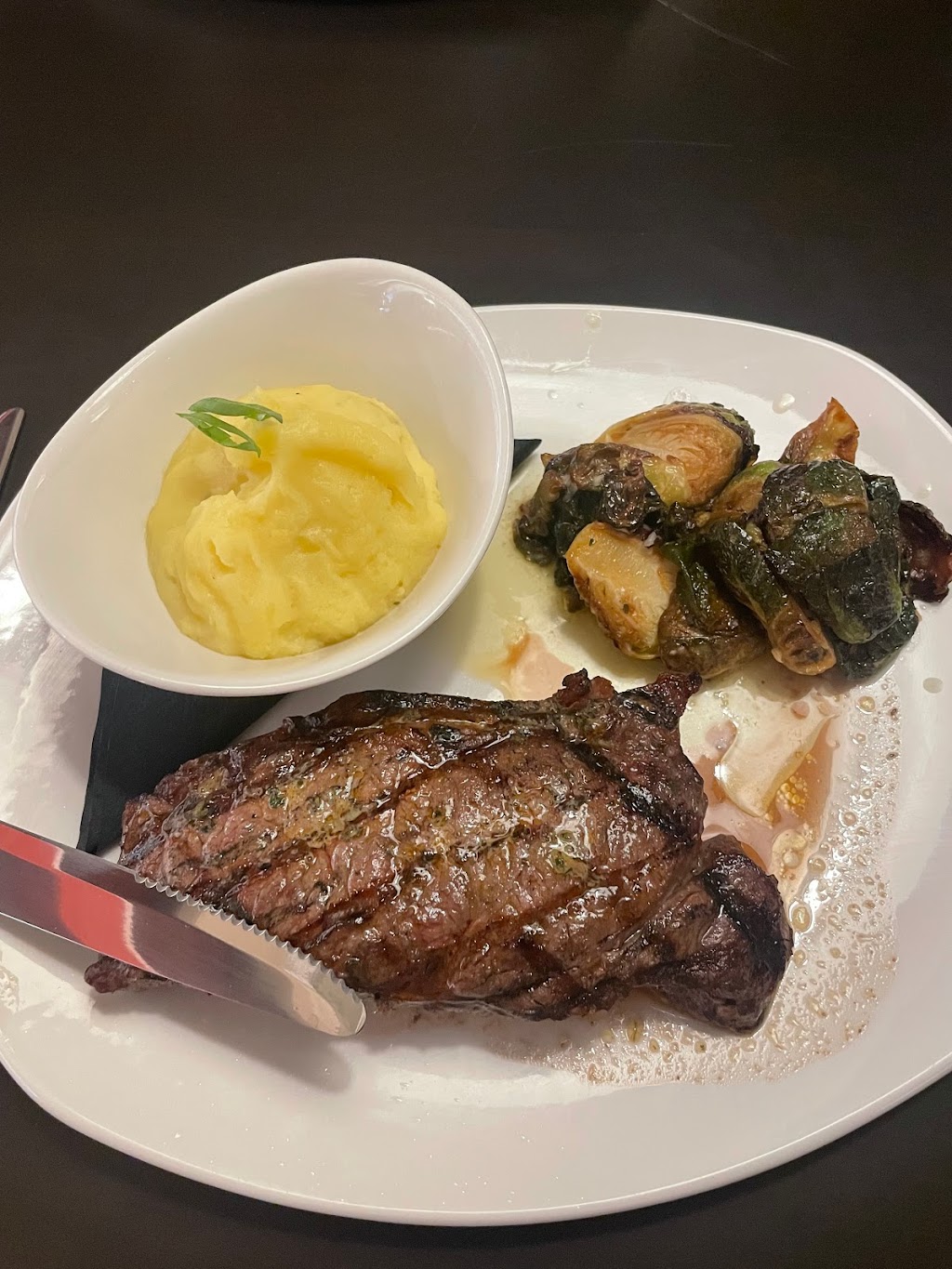 110 Grill | restaurant | 111 Fountain St, Providence, RI 02903, USA | 4012701160 OR +1 401-270-1160