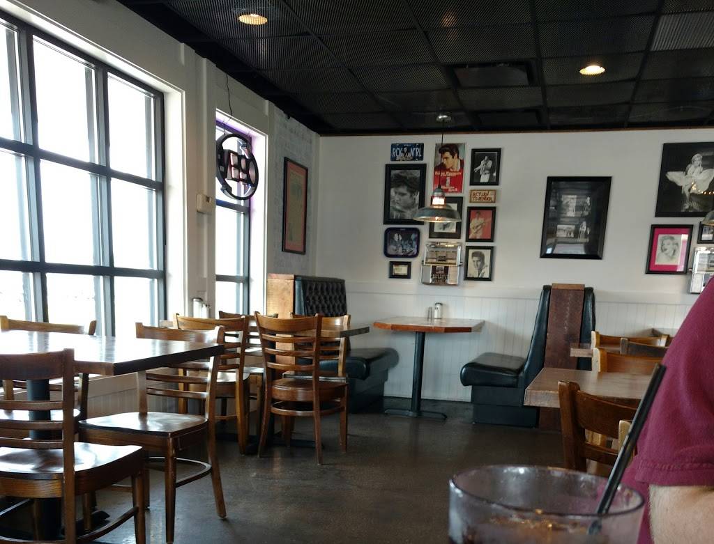 Shirleys Diner | restaurant | 13838 R Plaza, Omaha, NE 68137, USA | 4028966515 OR +1 402-896-6515