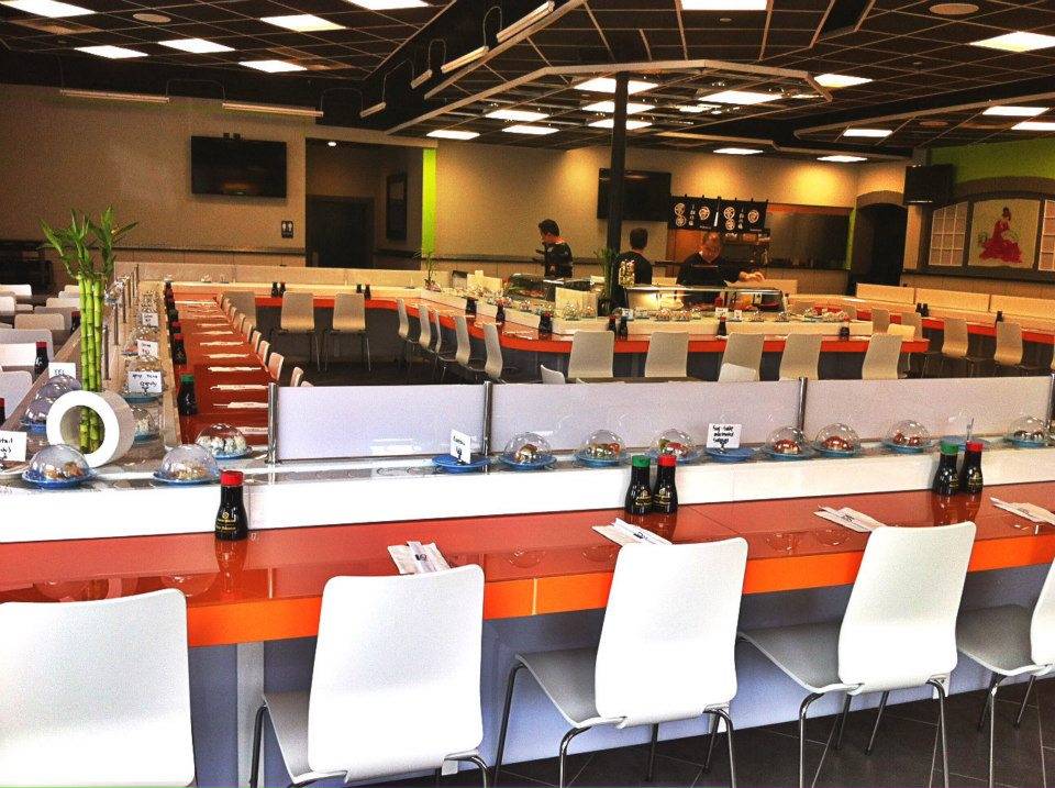 Ahi Revolving Sushi | restaurant | 940 S Gilbert Rd, Gilbert, AZ 85296, USA | 4802848569 OR +1 480-284-8569