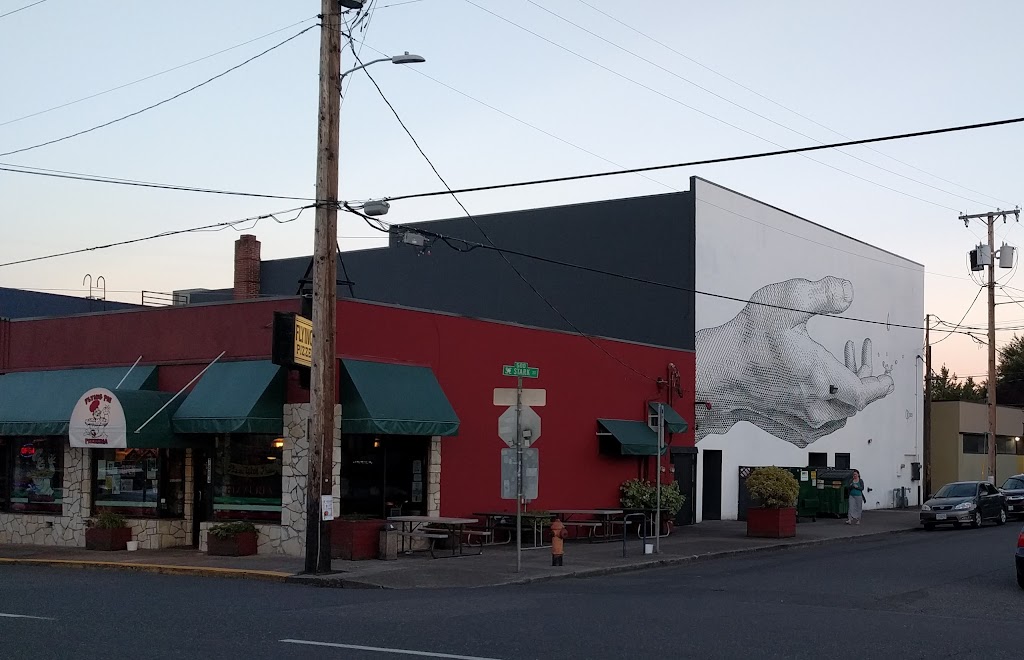 Flying Pie Pizzeria | restaurant | 7804 SE Stark St, Portland, OR 97215, USA | 5032542016 OR +1 503-254-2016