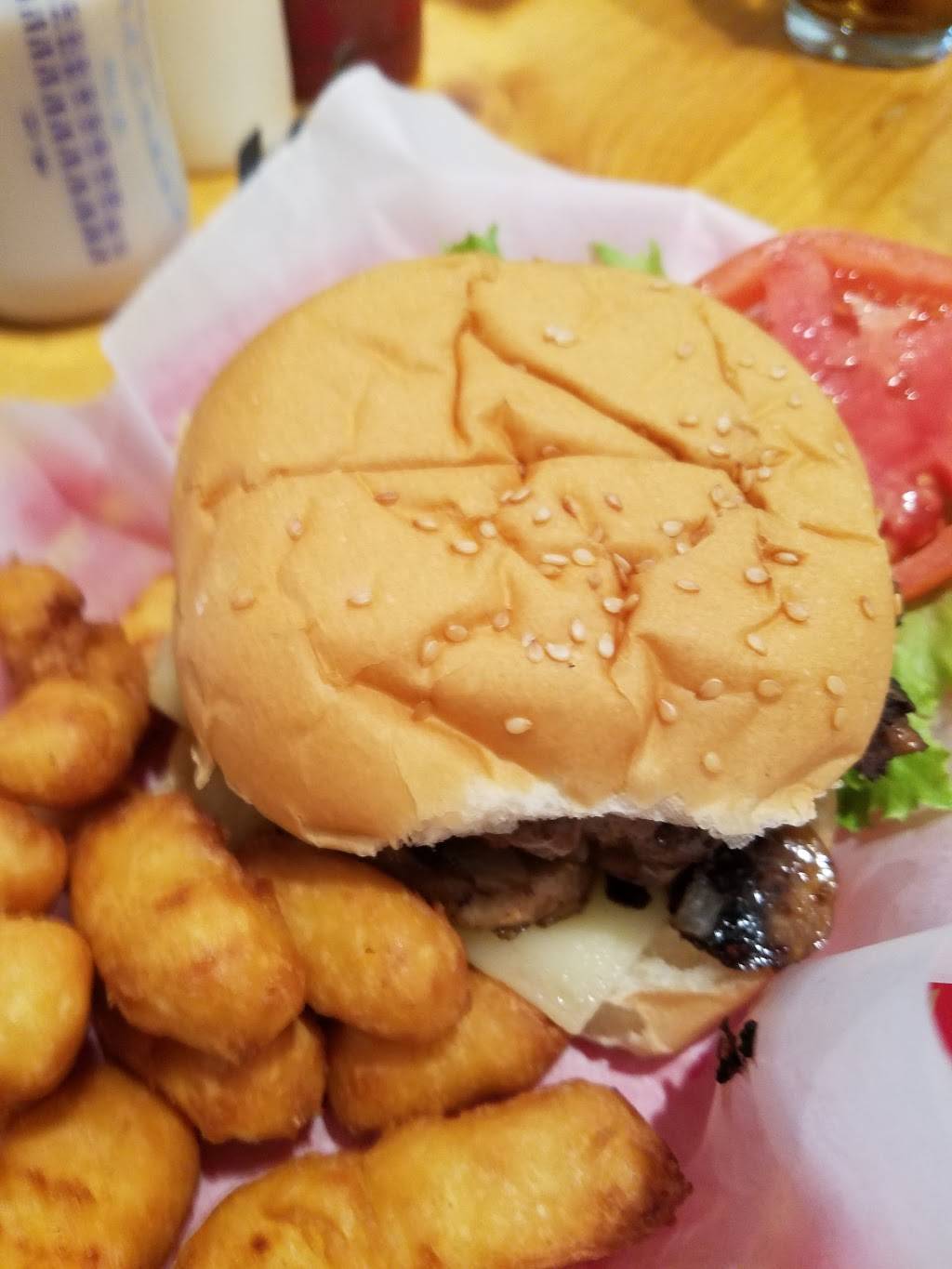 J & M Bar | restaurant | 127 W Main St, Belleville, WI 53508, USA | 6084243441 OR +1 608-424-3441