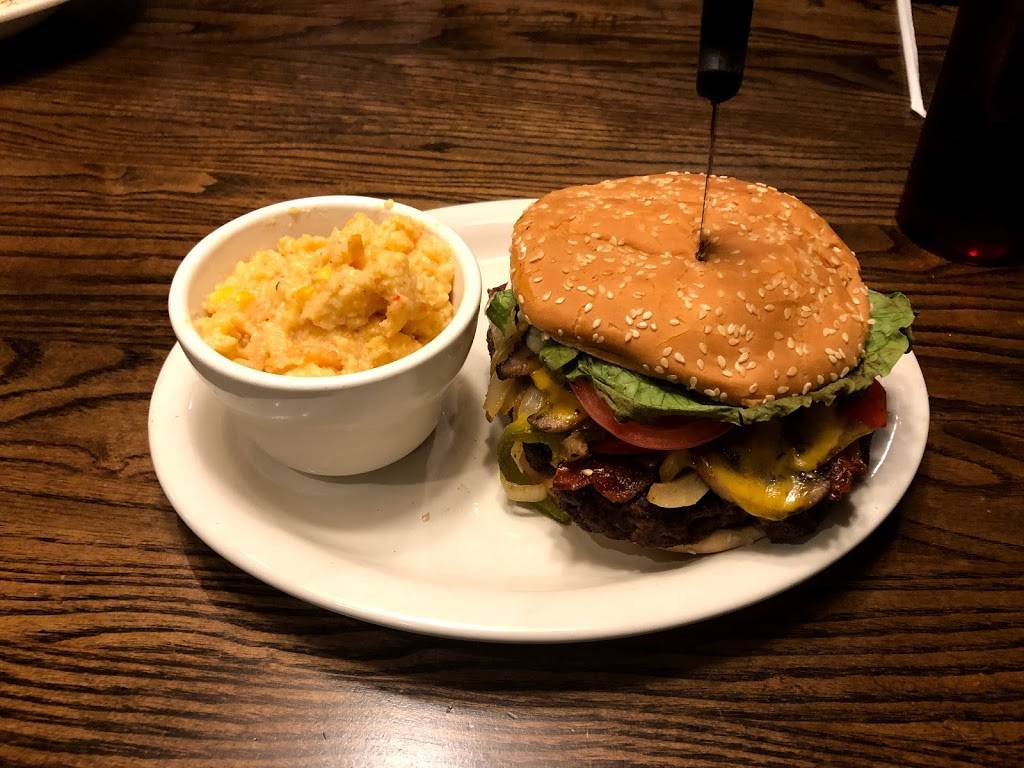 Chesterfields | restaurant | 4646 Hardy St, Hattiesburg, MS 39402, USA | 6013367134 OR +1 601-336-7134