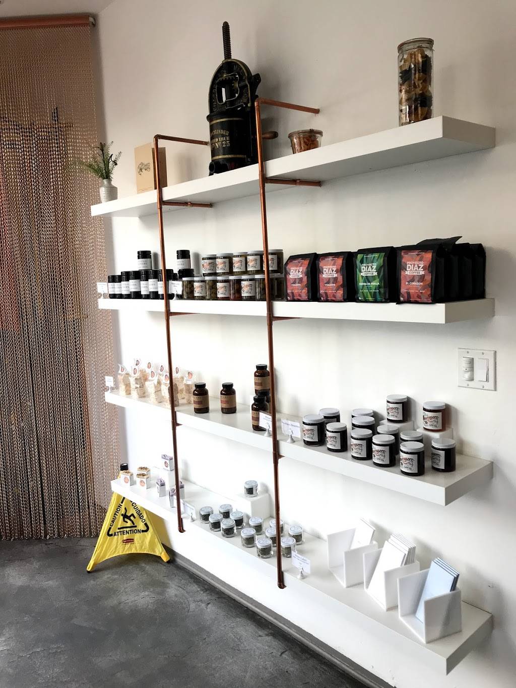 Merchant Roots | restaurant | 1365 Fillmore St, San Francisco, CA 94115, USA | 5305747365 OR +1 530-574-7365