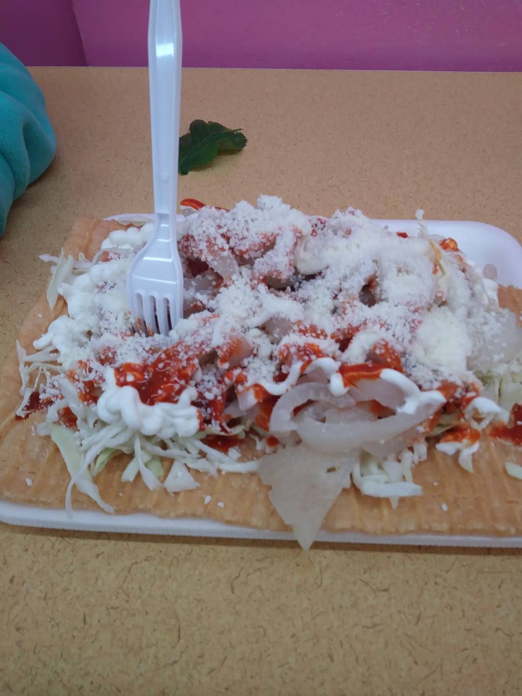 La Michoacana | restaurant | 3740 W Fullerton Ave, Chicago, IL 60647, USA | 7737998483 OR +1 773-799-8483