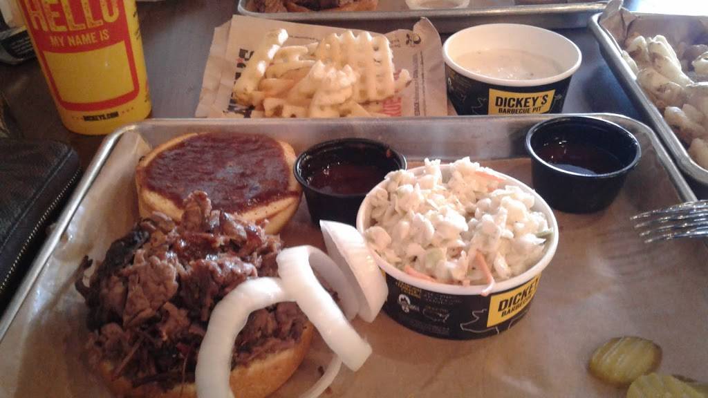 Dickeys Barbecue Pit | restaurant | 763 Center Dr Suite 103, San Marcos, CA 92069, USA | 7607388900 OR +1 760-738-8900