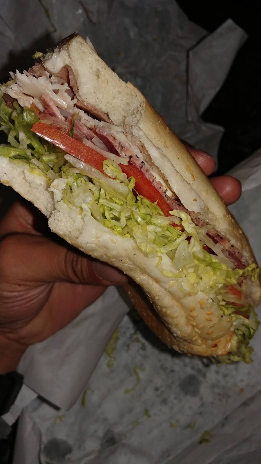 Submarine Port | meal takeaway | 617 E 162nd St, South Holland, IL 60473, USA | 7083393669 OR +1 708-339-3669