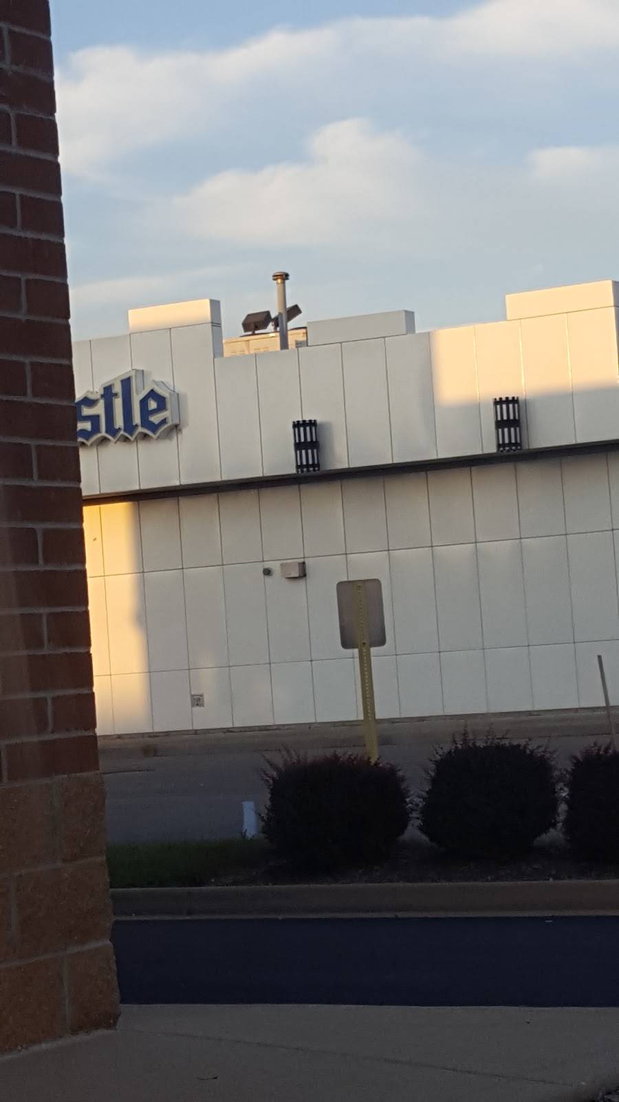 White Castle | restaurant | 10705 E US Hwy 36, Avon, IN 46123, USA | 3172717637 OR +1 317-271-7637