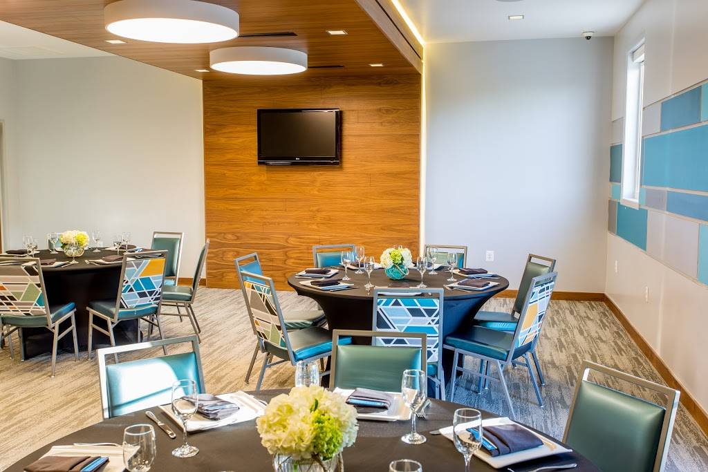 Topgolf | restaurant | 6625 S Van Dorn St, Alexandria, VA 22315, USA | 7039242600 OR +1 703-924-2600