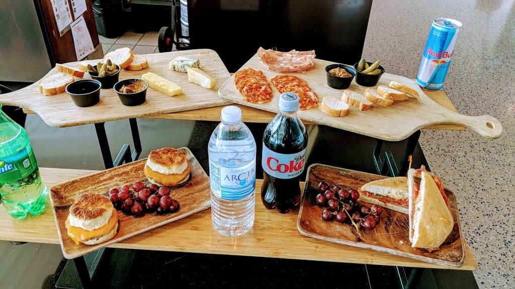 Barcüterie | restaurant | 3950 S Terminal Rd, Houston, TX 77032, USA | 2812333370 OR +1 281-233-3370