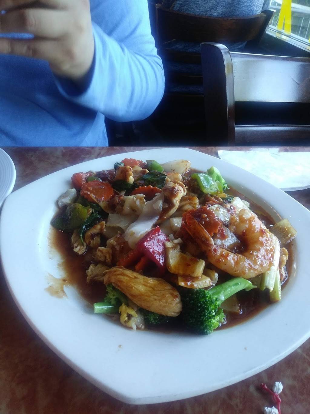 Tasty Thai | restaurant | 22611 76th Ave W Locker Room, Edmonds, WA 98026, USA | 4257752141 OR +1 425-775-2141