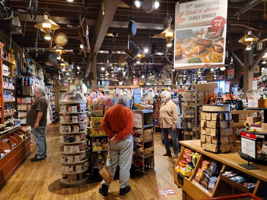 Cracker Barrel Old Country Store | restaurant | 2858 N Glenstone Ave, Springfield, MO 65803, USA | 4178314600 OR +1 417-831-4600