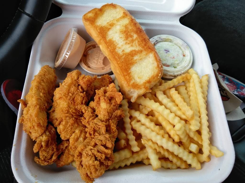 Raising Canes Chicken Fingers | meal takeaway | 3224 Coffee Rd, Bakersfield, CA 93308, USA | 6615891888 OR +1 661-589-1888