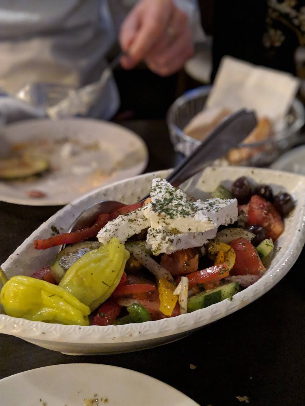 Lezvos | restaurant | 429 Rue Principale, Saint-Sauveur, QC J0R 1R4, Canada | 4502274170 OR +1 450-227-4170