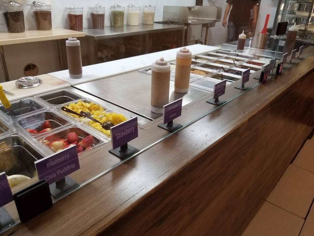 Ubatuba Acai X | restaurant | 14425 Ventura Blvd, Sherman Oaks, CA 91423, USA | 8186973667 OR +1 818-697-3667