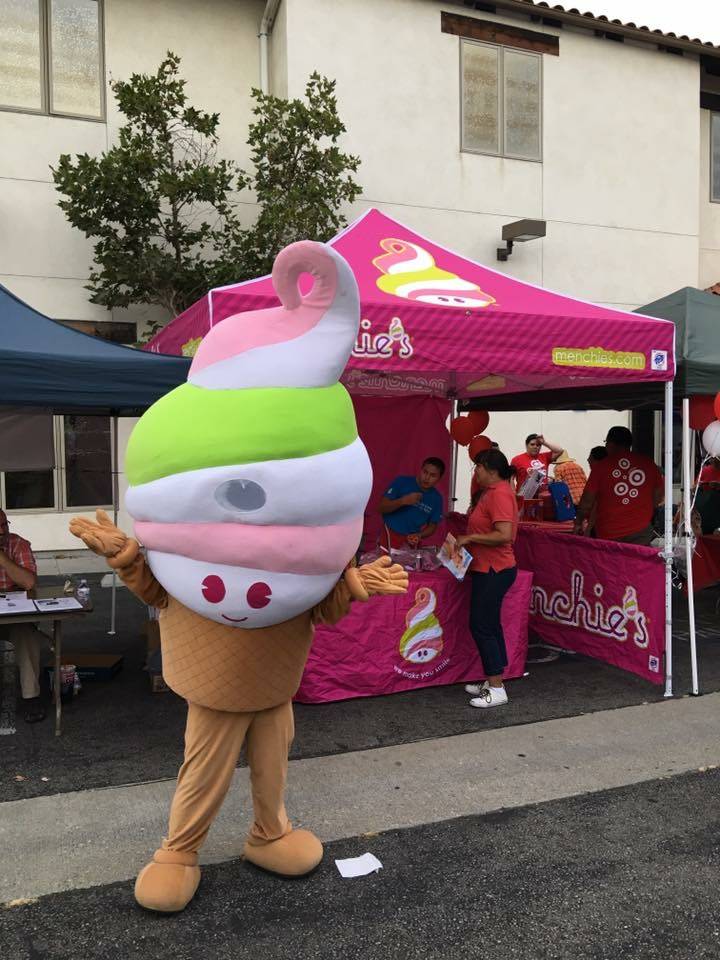 Menchies Frozen Yogurt | bakery | 4929 Eagle Rock Blvd, Los Angeles, CA 90041, USA | 3237390133 OR +1 323-739-0133