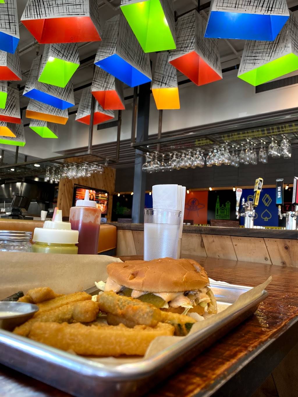 Smash N Roll | restaurant | 5001 N Mesa St Suite 1, El Paso, TX 79912, USA | 9152496565 OR +1 915-249-6565