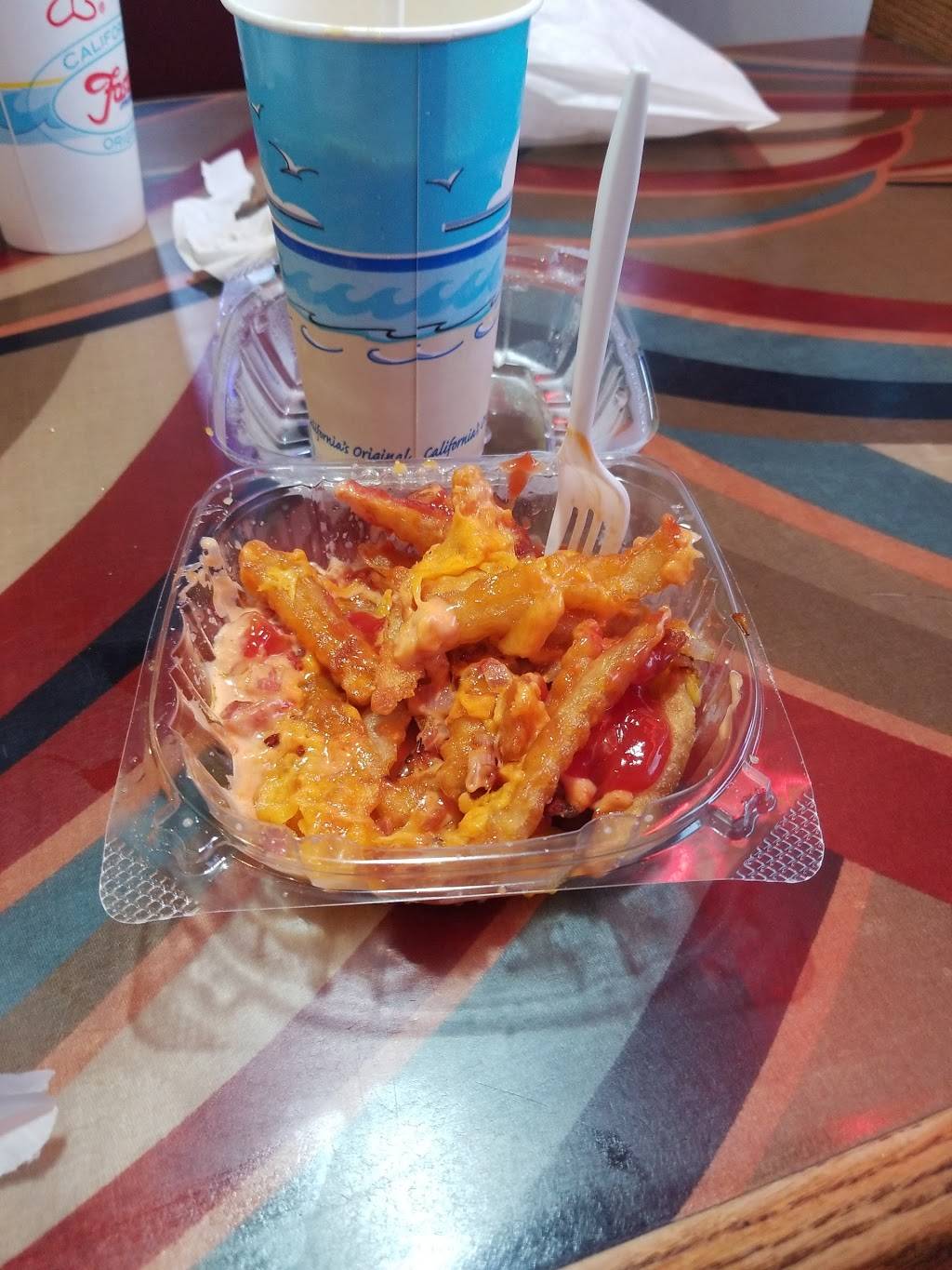 Fosters Freeze | restaurant | 815 S Main St, Salinas, CA 93901, USA | 8317586950 OR +1 831-758-6950