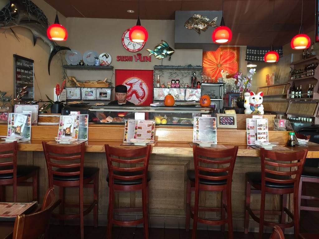 Sushi Yun | restaurant | 3505 E Chapman Ave, Orange, CA 92869, USA | 7147440008 OR +1 714-744-0008