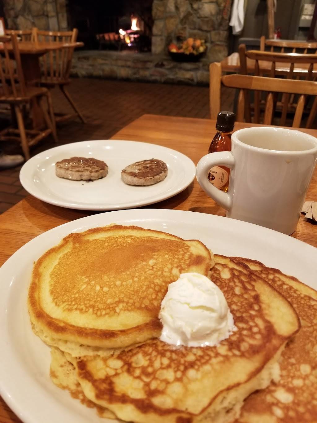 Cracker Barrel Old Country Store | restaurant | 1370 N Main St, Summerville, SC 29483, USA | 8438713019 OR +1 843-871-3019