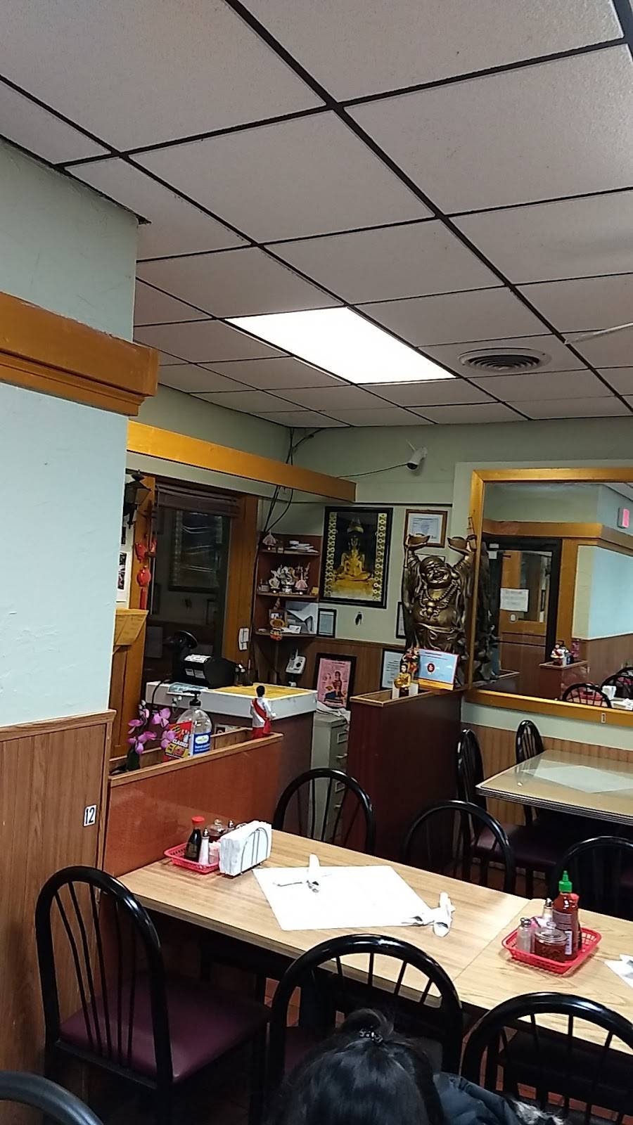 T. Garden Thai | restaurant | 1140 Lincoln Ave, Charleston, IL 61920, USA | 2173481232 OR +1 217-348-1232