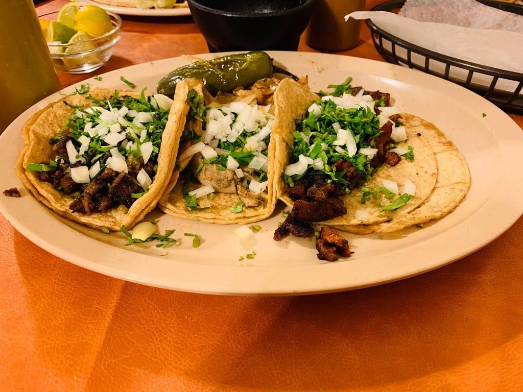 Rincón azteca | restaurant | 1624 18th Ave, Rockford, IL 61104, USA | 8157080351 OR +1 815-708-0351