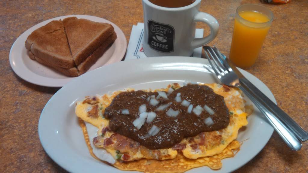 Petes Hot Dogs | restaurant | 400 Broadway, Bethlehem, PA 18015, USA | 6108666622 OR +1 610-866-6622