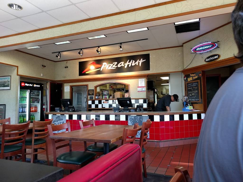 Pizza Hut | meal takeaway | 4188 E Dakota Ave Ste 101, Fresno, CA 93726, USA | 5592221826 OR +1 559-222-1826