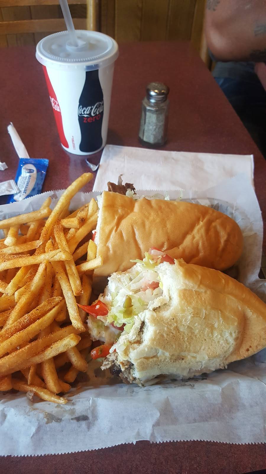 Uncle Sams Submarines | restaurant | 5808 Forbes Ave, Pittsburgh, PA 15217, USA | 4125217827 OR +1 412-521-7827