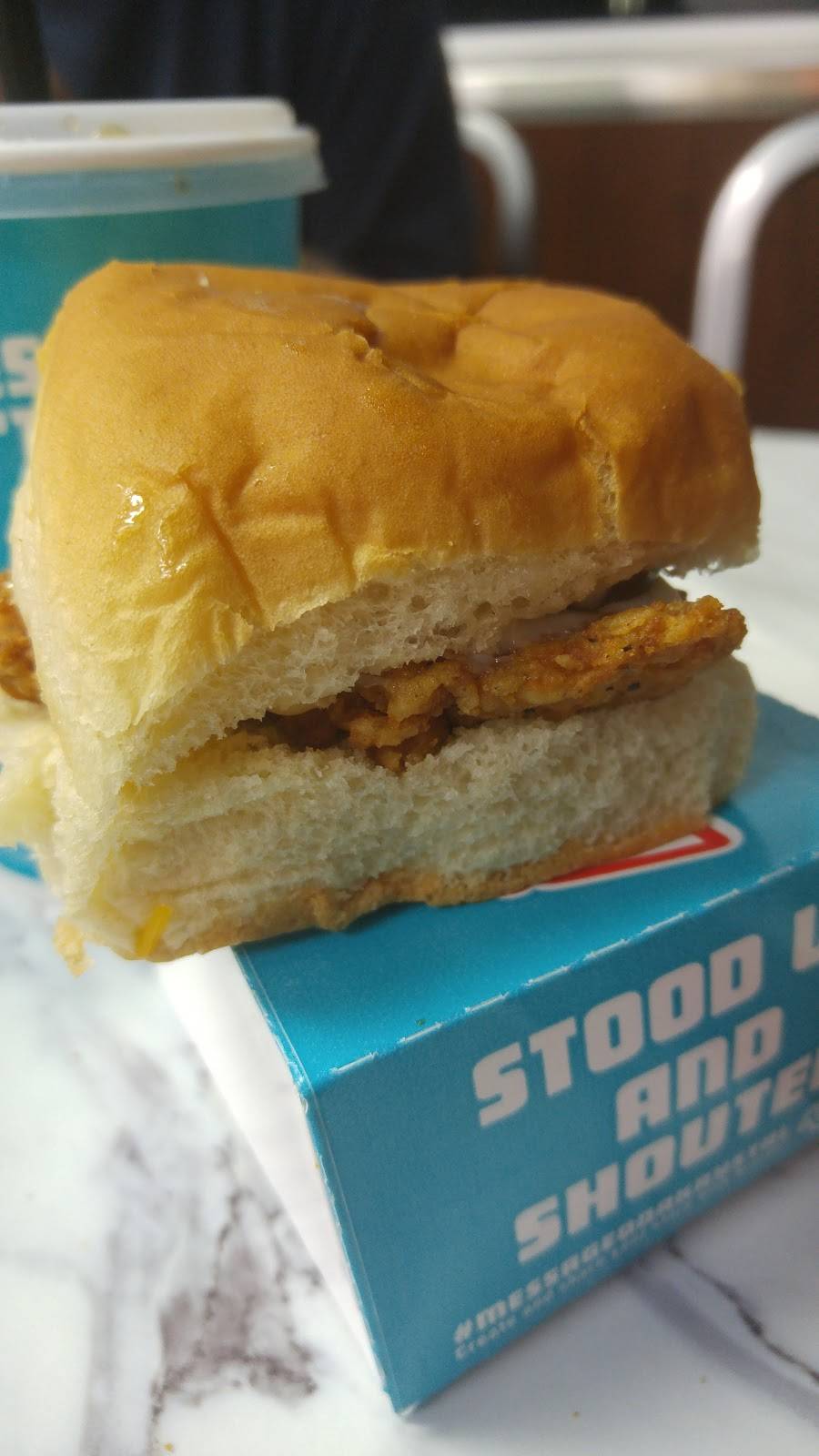 Krystal | meal takeaway | 6300 Ringgold Rd, East Ridge, TN 37412, USA | 4238947604 OR +1 423-894-7604