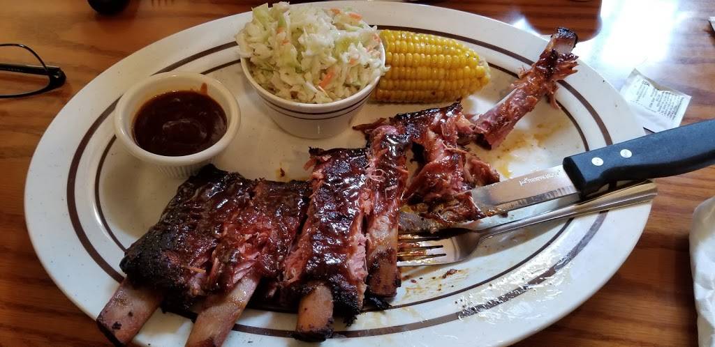 Toms Farms Bar and Grill | restaurant | 23800 Temescal Canyon Rd, Temescal Valley, CA 92883, USA | 9512771002 OR +1 951-277-1002