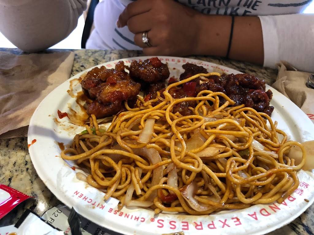 Panda Express | meal takeaway | 27 S Western Ave, Carpentersville, IL 60110, USA | 8474289910 OR +1 847-428-9910