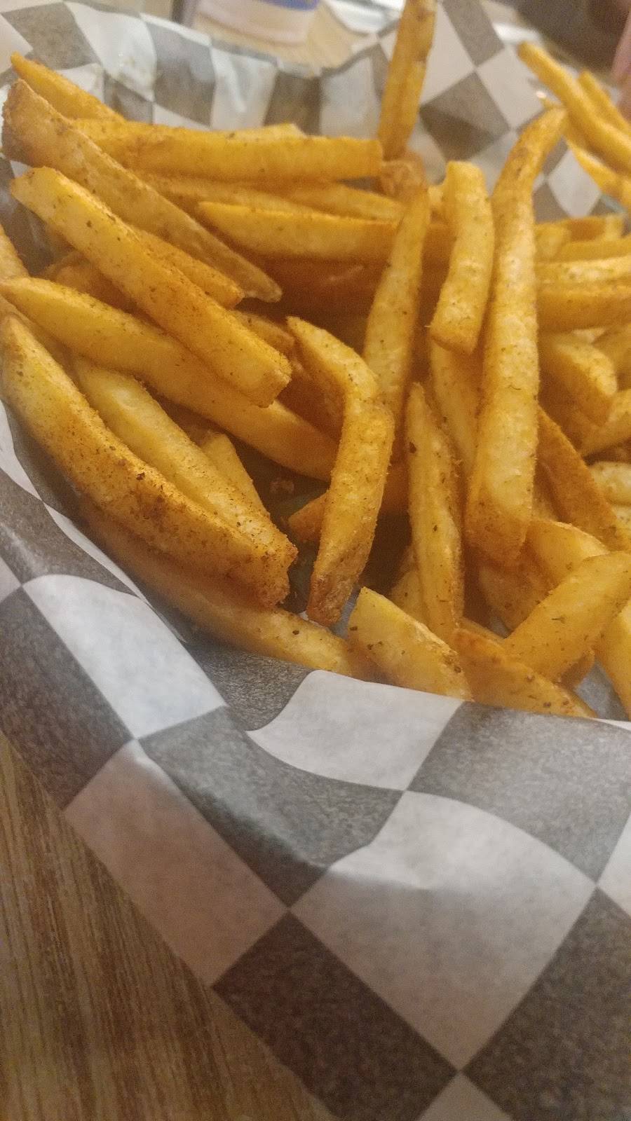 Broadway Pizza (Eagles Nest Lounge) | meal delivery | 4106 Lakeland Ave N, Robbinsdale, MN 55422, USA | 7635330800 OR +1 763-533-0800