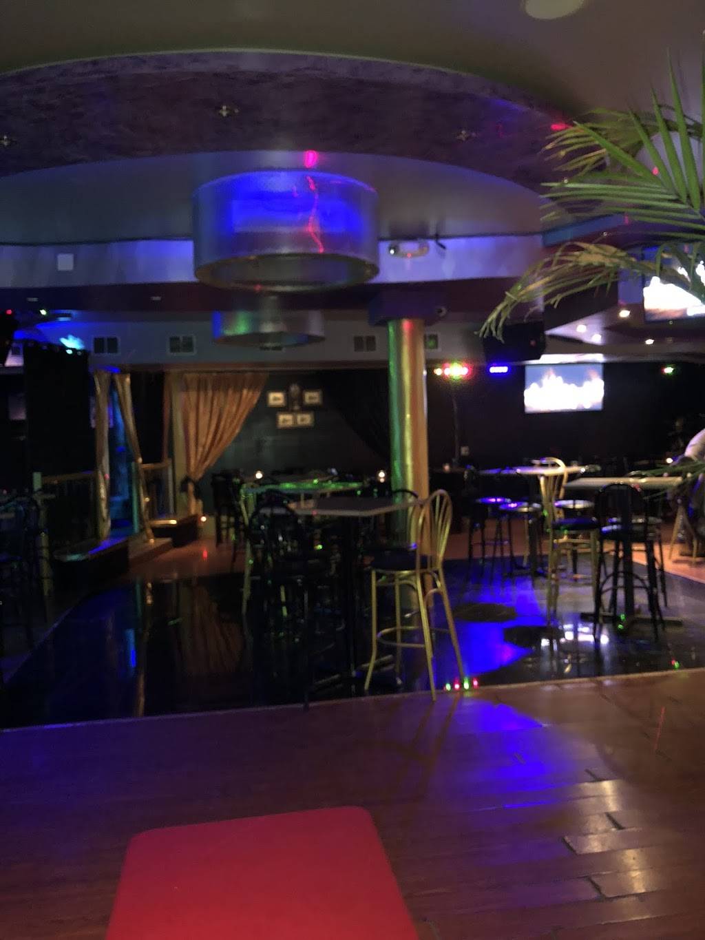 LUX | restaurant | 5237 N Harlem Ave, Chicago, IL 60656, USA | 7736033802 OR +1 773-603-3802