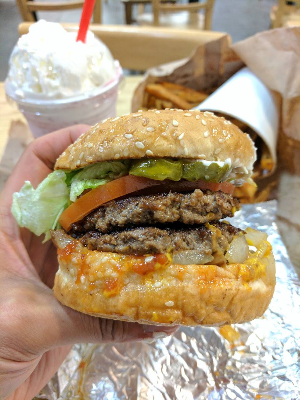 Five Guys | meal takeaway | 116 E El Camino Real, Sunnyvale, CA 94085, USA | 4088309100 OR +1 408-830-9100
