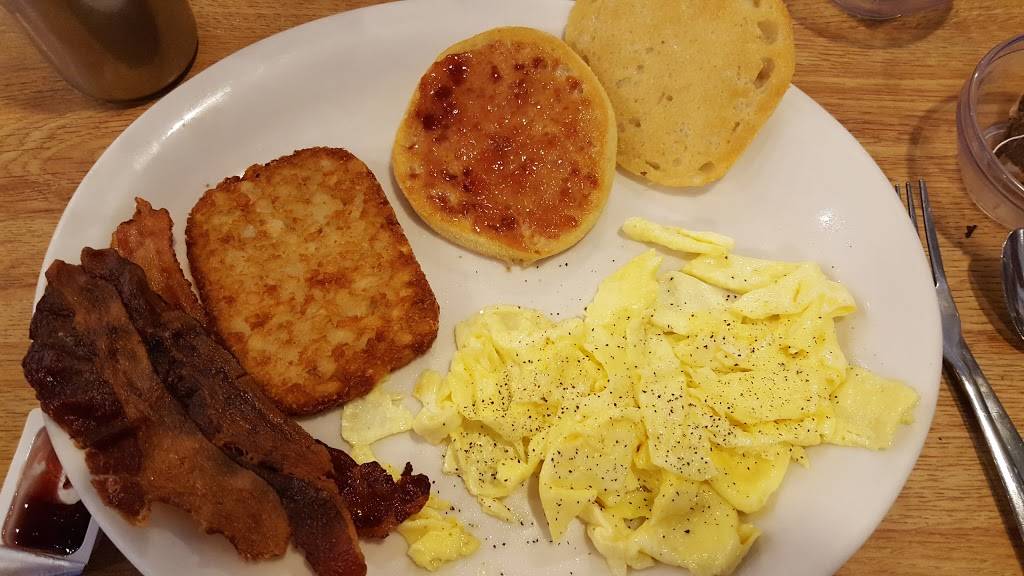 Kevins Club House Restaurant | restaurant | 265 S Meadow Rd, Plymouth, MA 02360, USA | 5087465911 OR +1 508-746-5911