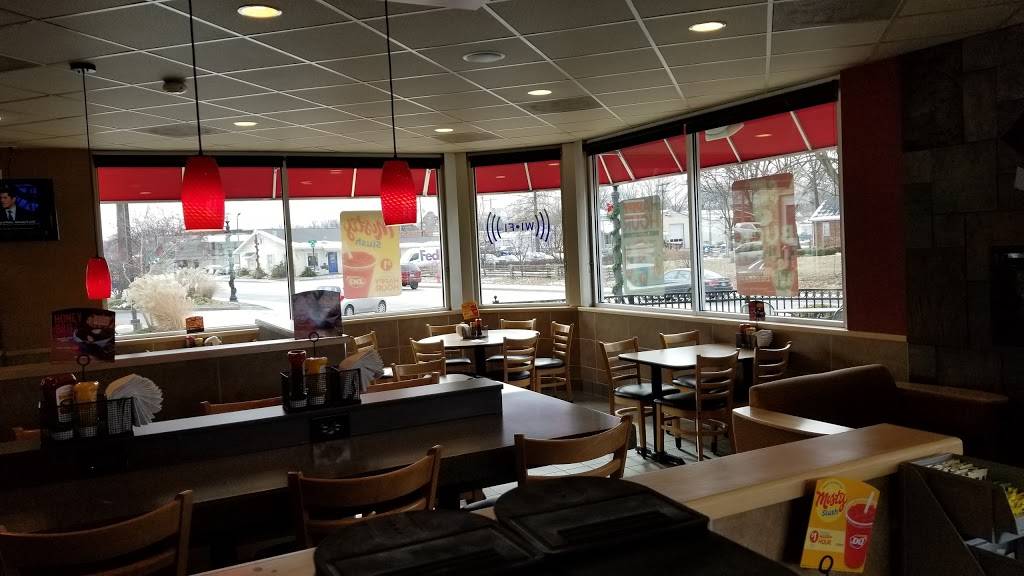 Dairy Queen Grill & Chill | restaurant | 400 S Buchanan St, Edwardsville, IL 62025, USA | 6186928191 OR +1 618-692-8191