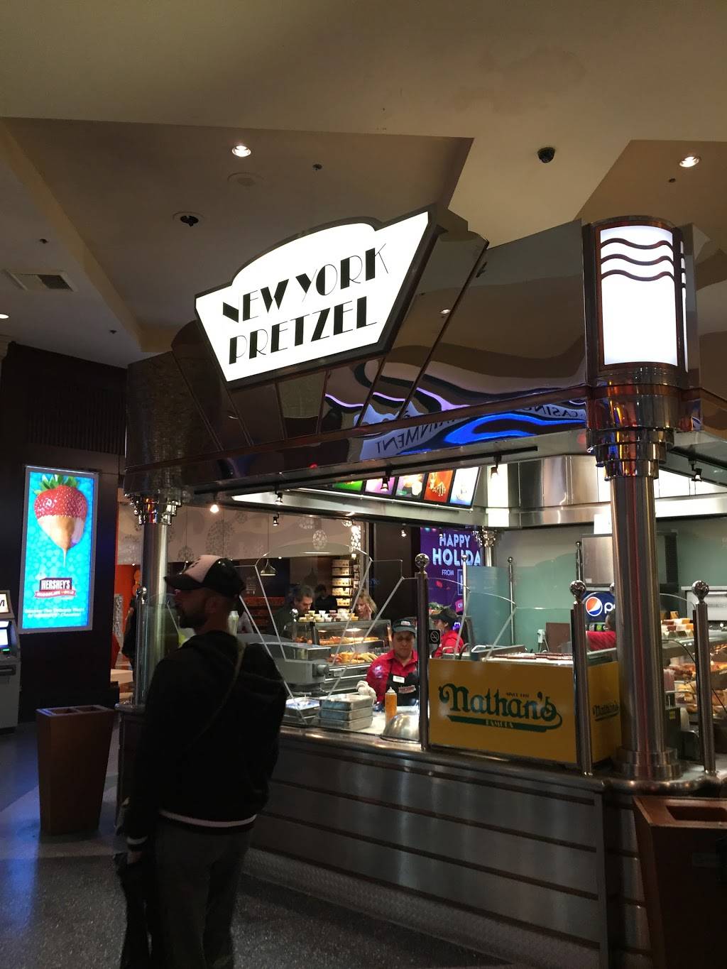 New York Pretzel | restaurant | 3790 S Las Vegas Blvd, Las Vegas, NV 89109, USA | 7027406969 OR +1 702-740-6969