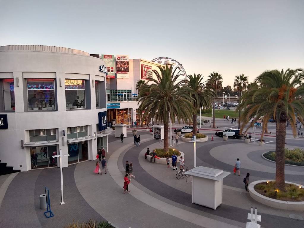 Cinemark At The Pike and XD | meal takeaway | 99 S Pine Ave, Long Beach, CA 90802, USA | 5624355754 OR +1 562-435-5754